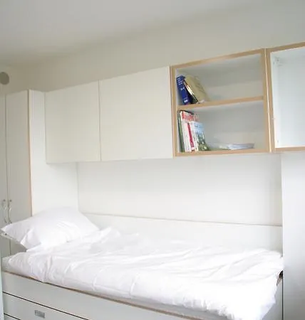 Student House Botic Хостел *